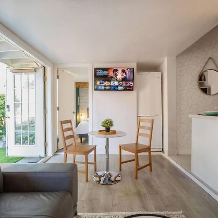 King Garden Suite/20 Mins To Dwntwn Vancouvr/Petok North Vancouver Exterior foto